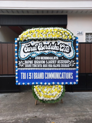 Papan Bunga Duka di Bukittinggi